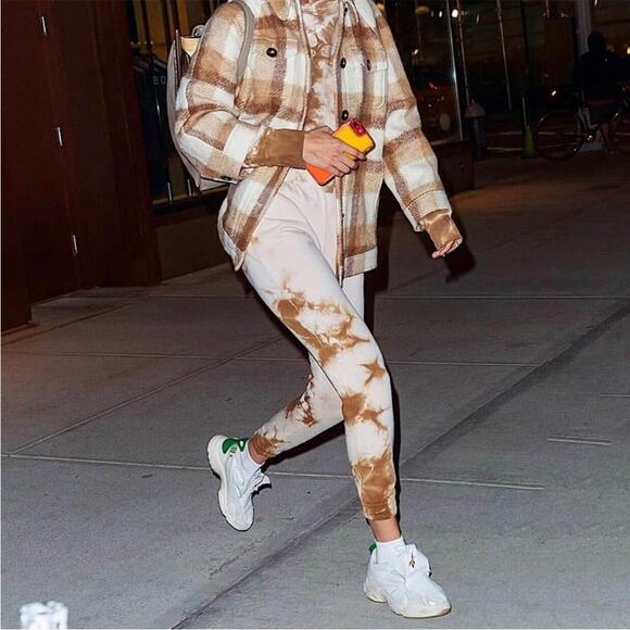 Frankies Bikinis Aiden Sweatpants in Brownie Tie Dye Womens Size L - Picture 2 of 7